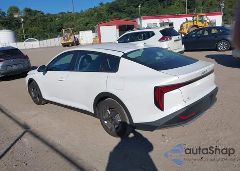 2025 Kia K4 Lxs из США, поврежденный, VIN 3KPFT4DE7SE029942